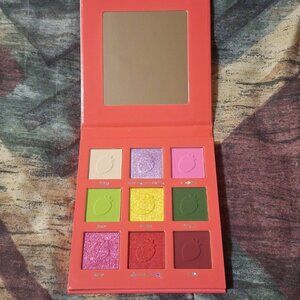 🍓✨ Unearthly Cosmetics – Strawberry Milkshake Palette